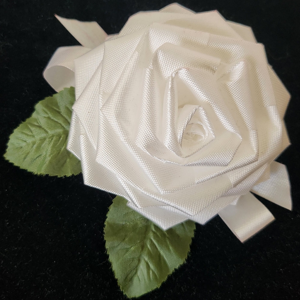 Vintage Flower Pin Off White Rose